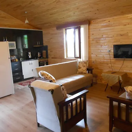 Adem's Apart House Tatil Evi Çıralı